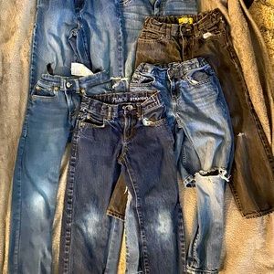 (8) pair of size 7 youth boy jeans. Old Navy, Levi, Children’s Place, Osh Gosh